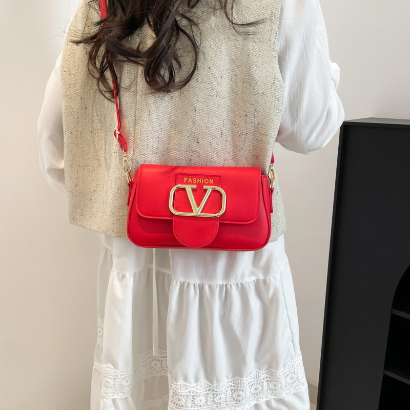 Retro underarm Bags for women 2025 new style Bags, trendy single-shoulder bag, fashionable small square bag, high-quality hand-held underarm bag Specification drawing