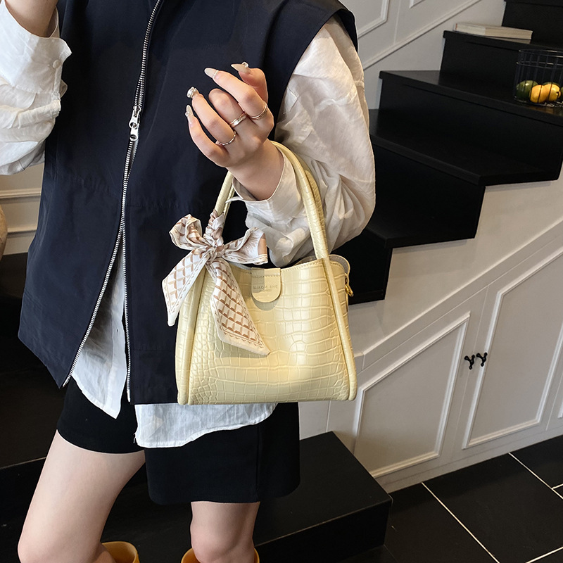 High-end stone-patterned hand-held bucket bag for women, new model 2025, a niche and versatile casual single-shoulder crossbody bag for commuting details Picture