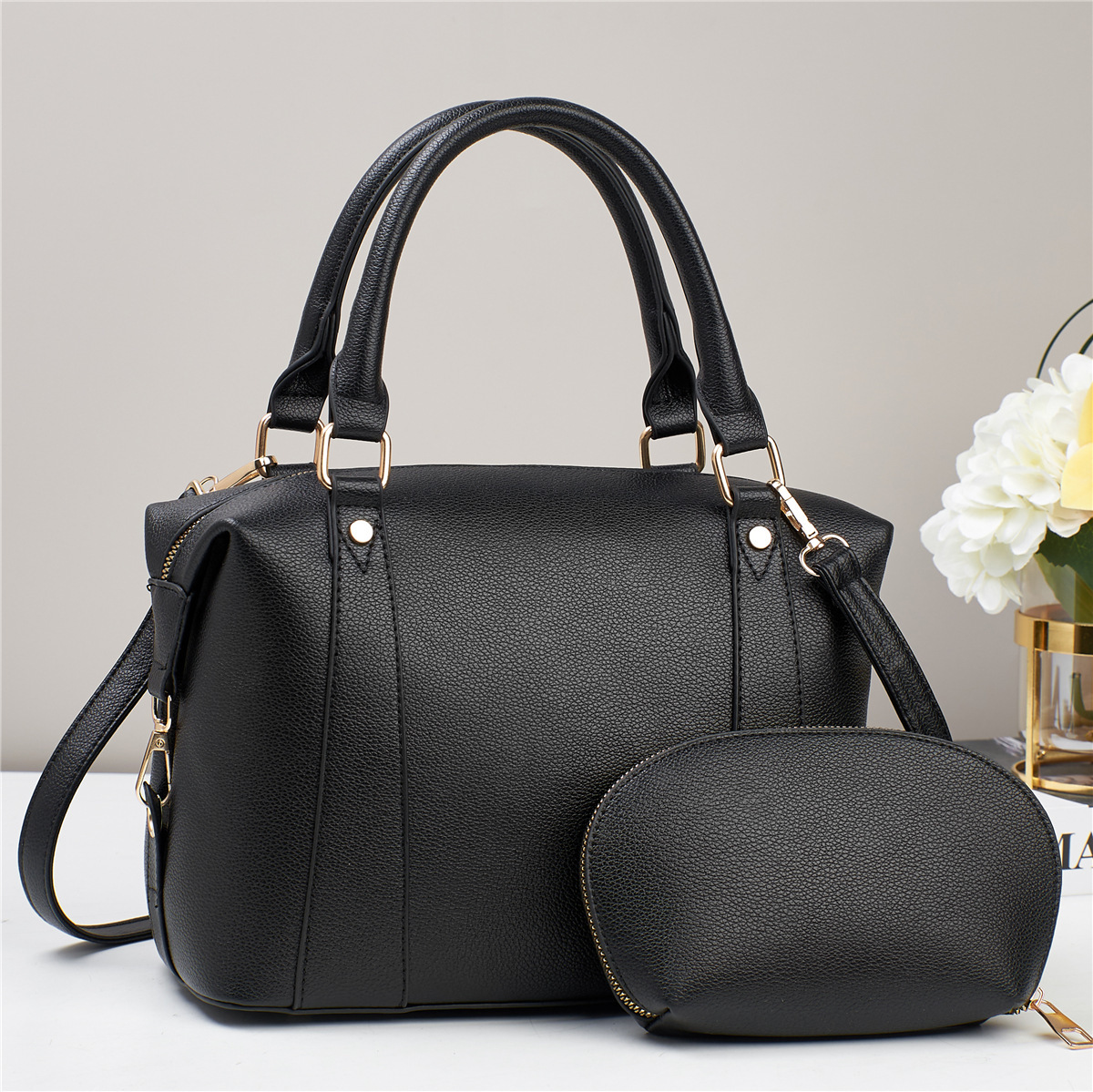 2024 Single-shoulder crossbody bag for women, a must-have winter large bag from a popular manufacturer, an export bestseller, a new hand-held fashion for women Application Scenario