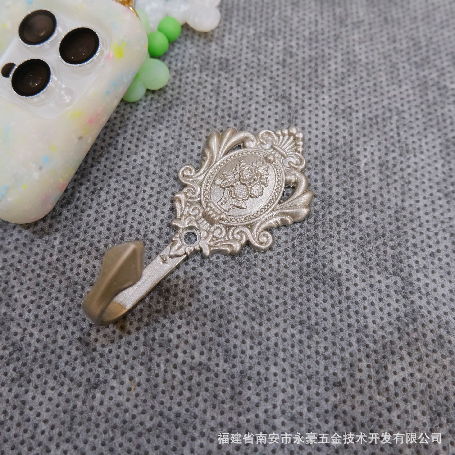 【 Yonghao 】 Hardware curtain accessories, European-style wall hooks, window decorations, zinc alloy European-style flower hooks in stock for wholesale details Picture