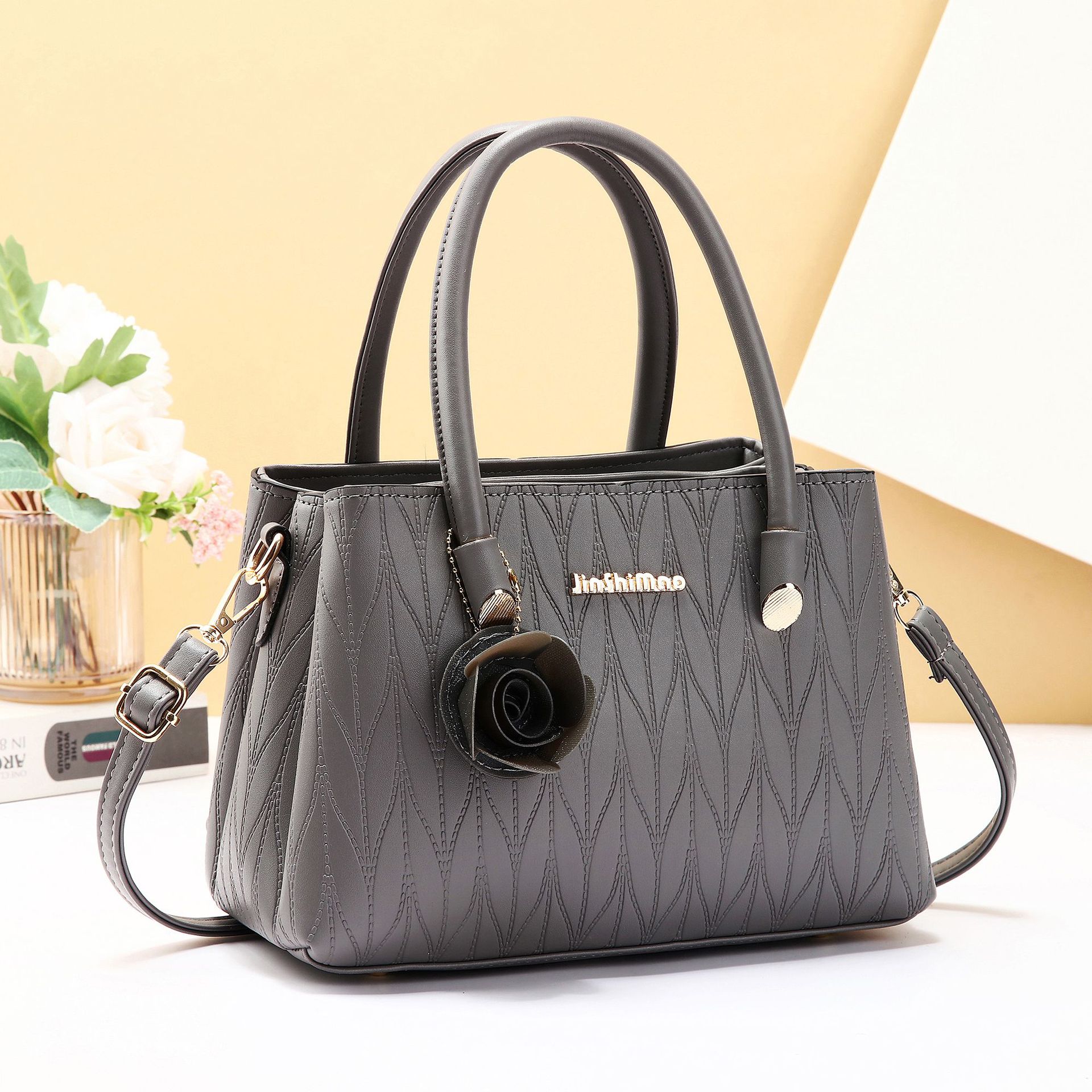 High-quality embossed women's bag 2025 autumn/winter new sewn single-shoulder bag PU women's bag for cross-border export Specification drawing