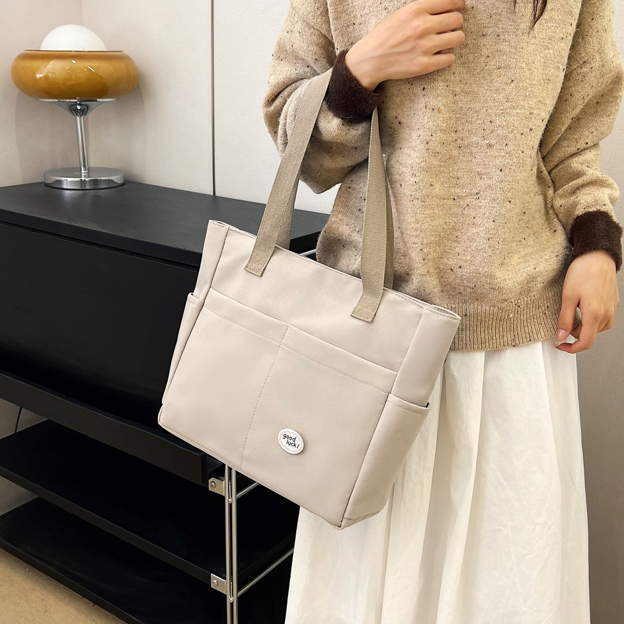 Large-capacity work commuting bag, new autumn and winter single-shoulder hand-held canvas bag, fashionable and versatile, single-shoulder crossbody bag for women full figure