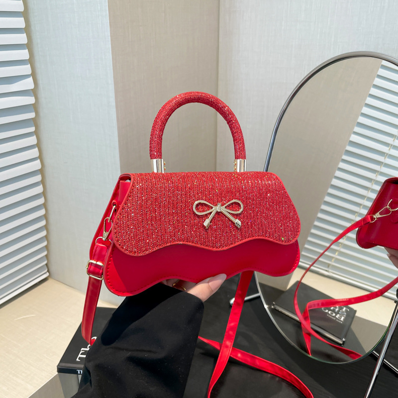 Cross-border high-end women's bag 2025 Spring New Style Quality commuter crossbody bag, fashionable and versatile single-shoulder bag, cross-border trend full figure