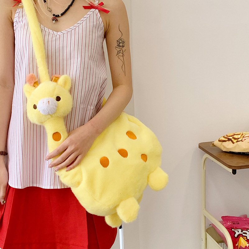 New cartoon crossbody deer plush backpack, plush toy single-shoulder bag, girlish birthday gift wholesale Specification drawing