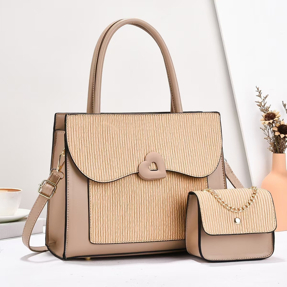 Mother and child bag, handbag, commuter single-shoulder crossbody bag, cross-border bag, new women's large-capacity tote, mom's fashionable bag details Picture