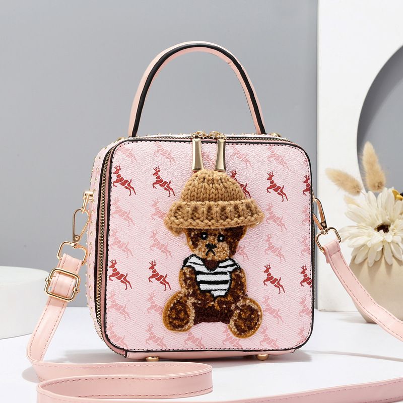 Little Bear Accessories Square Bag 2024 New Style European and American retro luggage, leather goods box bag, PVC printed women's single-shoulder bag Application Scenario