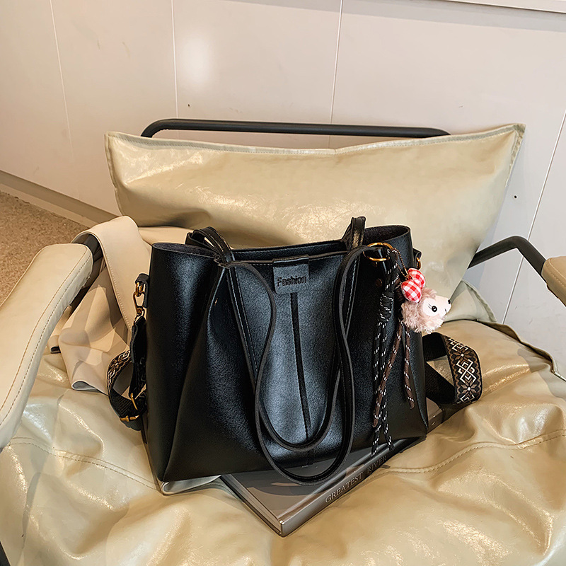 Simple and versatile women's large-capacity 2024 new casual and fashionable single-shoulder shopping bag with mother and child, commuter tote bag details Picture