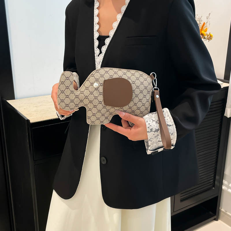 New cross-border niche design bag for women, cute and creative little elephant single-shoulder crossbody bag, ins small square bag details Picture