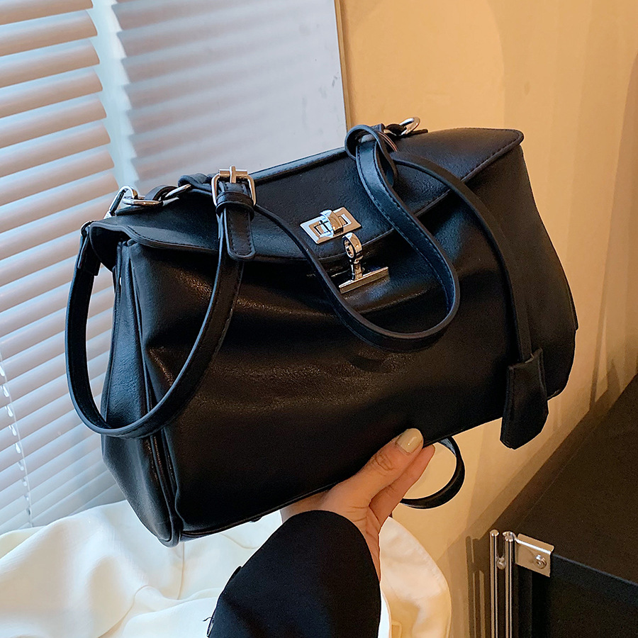 Maillard retro Postman Bag for Women 2024 New style, trendy and fashionable Korean-style briefcase, casual and versatile, large capacity bag full figure
