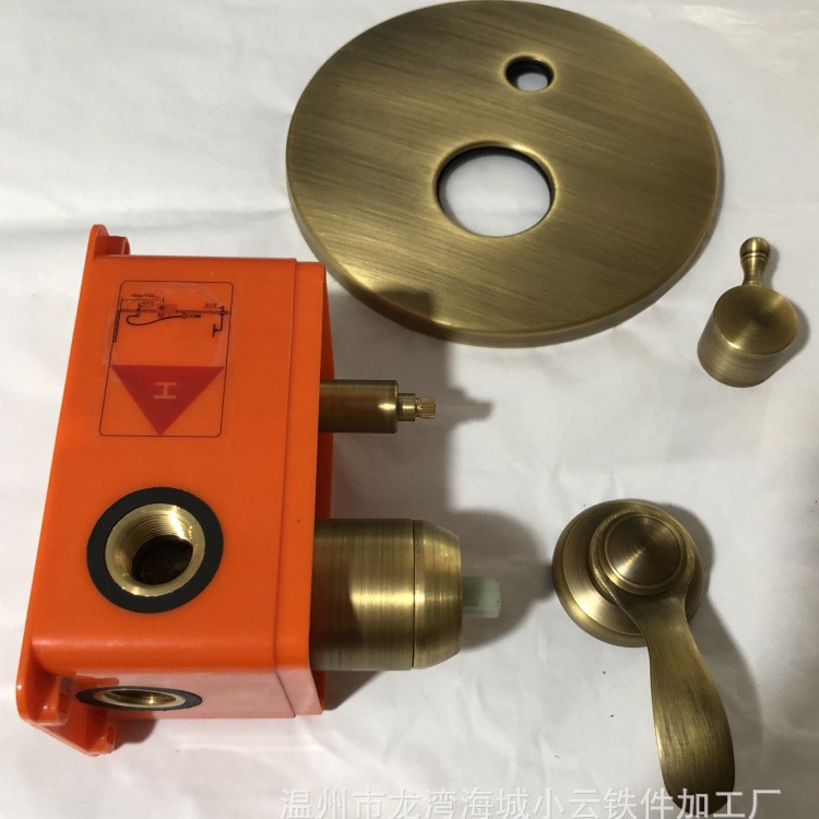 Showerhead set, mixing valve, faucet, shower, antique hanging rod, spray, pre-embedded wall pipe, retro copper and black copper split Specification drawing