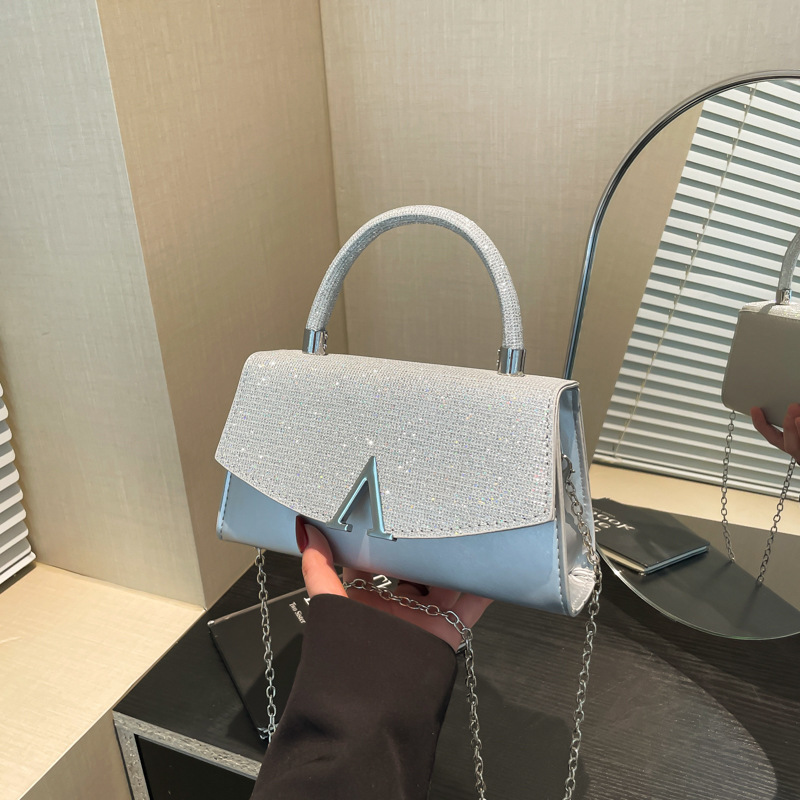 2025 Cross-border New style fashionable, high-end, elegant and versatile handbag, single-shoulder crossbody bag, stylish commuting bag full figure