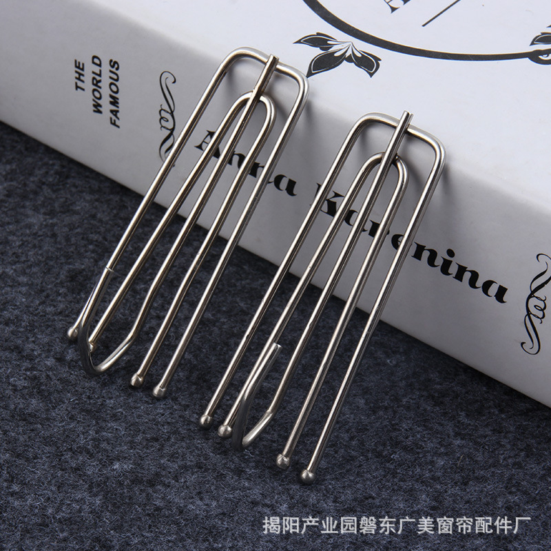 The manufacturer supplies thickened stainless steel hooks, high-quality four-claw hooks, curtain accessories, fabric belts, auxiliary materials, and door and window hooks Specification drawing