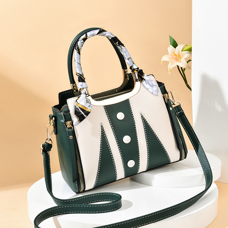 A 2022 new style of simple, fashionable and elegant multi-color women's bag for wholesale trade, a versatile silk scarf women's bag full figure
