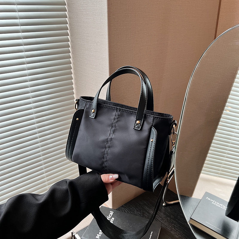 Casual and versatile ins Nylon fabric bag for women, 2024 new trendy crossbody bag, solid color handbag, tote bag details Picture