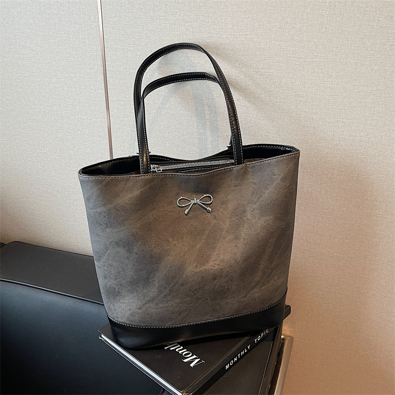 The 2024 new large-capacity, simple and versatile single-shoulder shopping bag tote bag for casual work and commuting Specification drawing