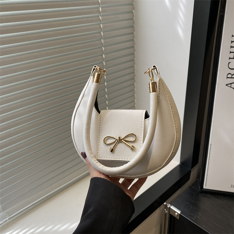 2025 New trendy, simple and individual dumpling bag, casual and textured underarm bag, solid color and stylish single-shoulder bag for women full figure