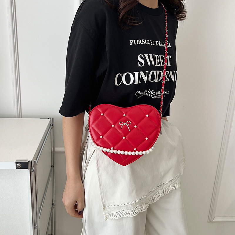 New Spring/Summer 2025 Chanel diamond-shaped chain bag, heart-shaped cute crossbody bag for women and commuter bags Specification drawing