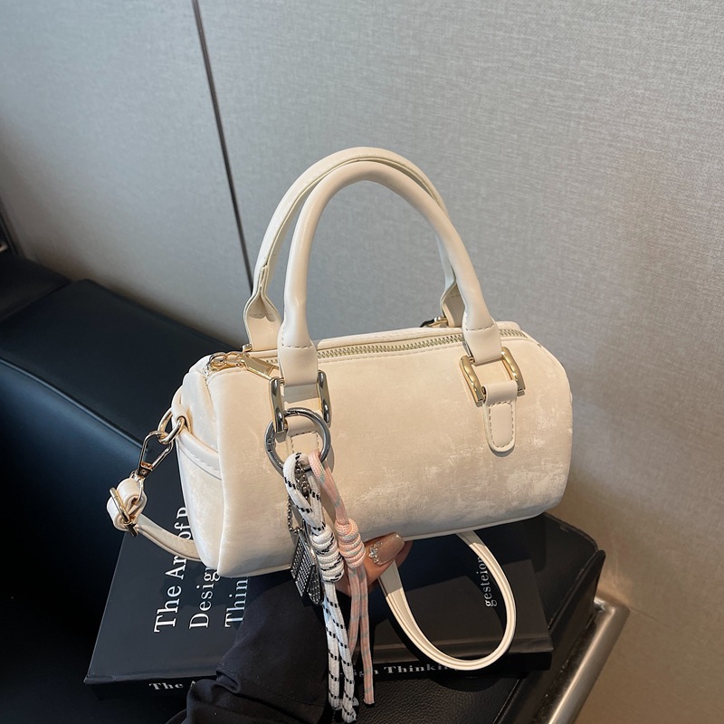 Retro and simple cylindrical handbag for women, 2025 new style, fashionable and versatile single-shoulder bag, crossbody commuting Boston bag details Picture