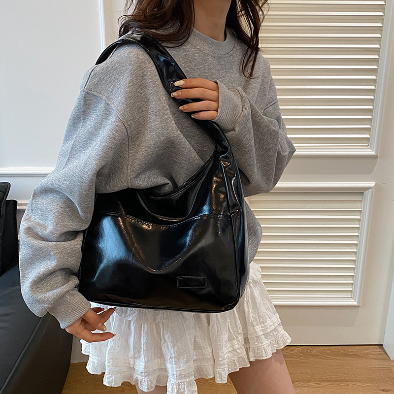 Casual large-capacity bucket bag, new Spring/Summer 2025 women's bag, commuter single-shoulder bag, casual tote bag details Picture
