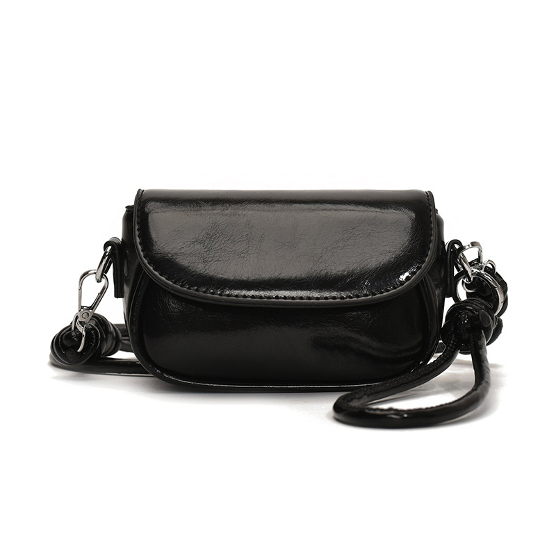 This is a new summer hand-carried small square bag with a unique and high-end feel. It features a fashionable and simple style Item Picture