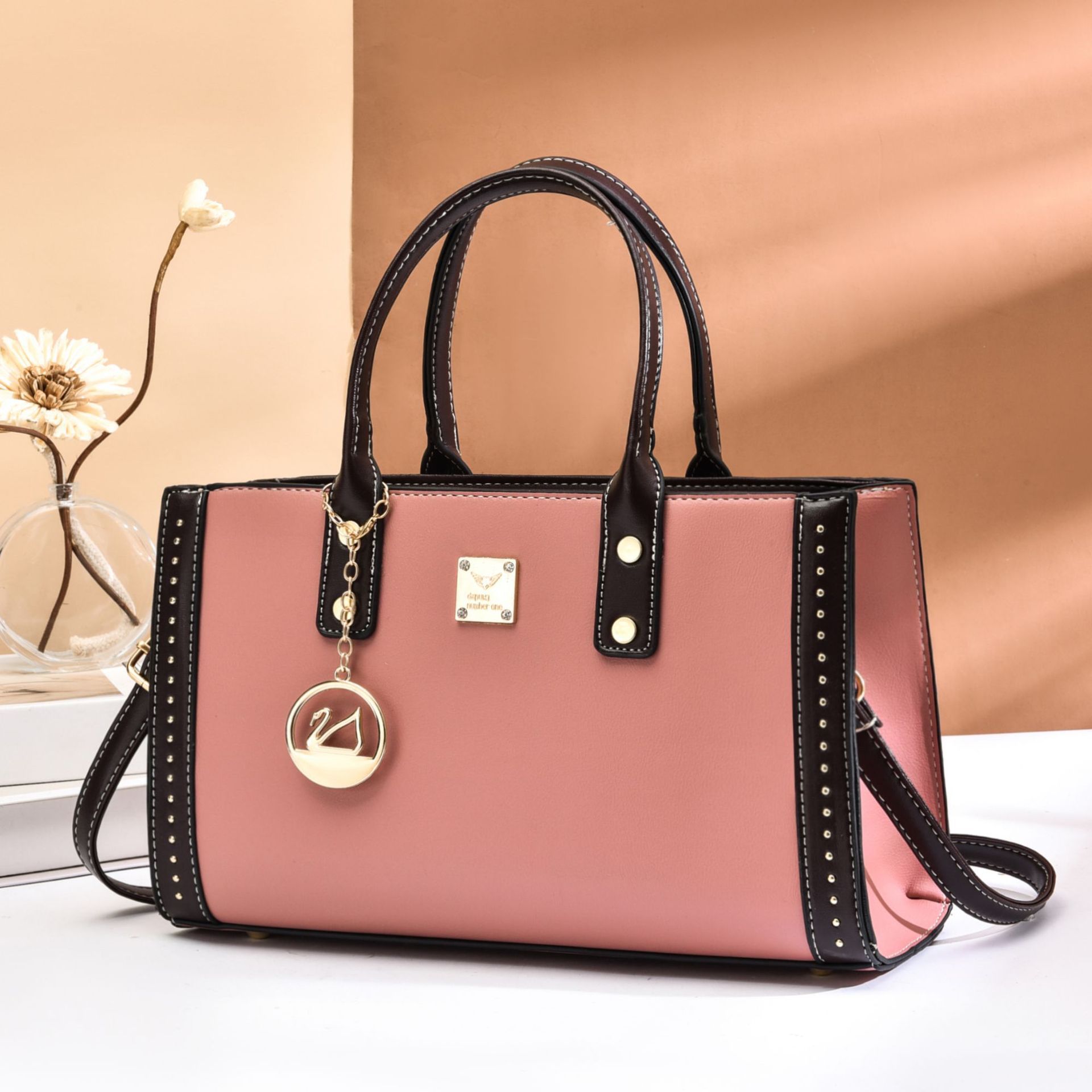 2022 New fashionable and trendy women's bag, large-capacity women's bag for moms, cross-border trade crossbody bag full figure
