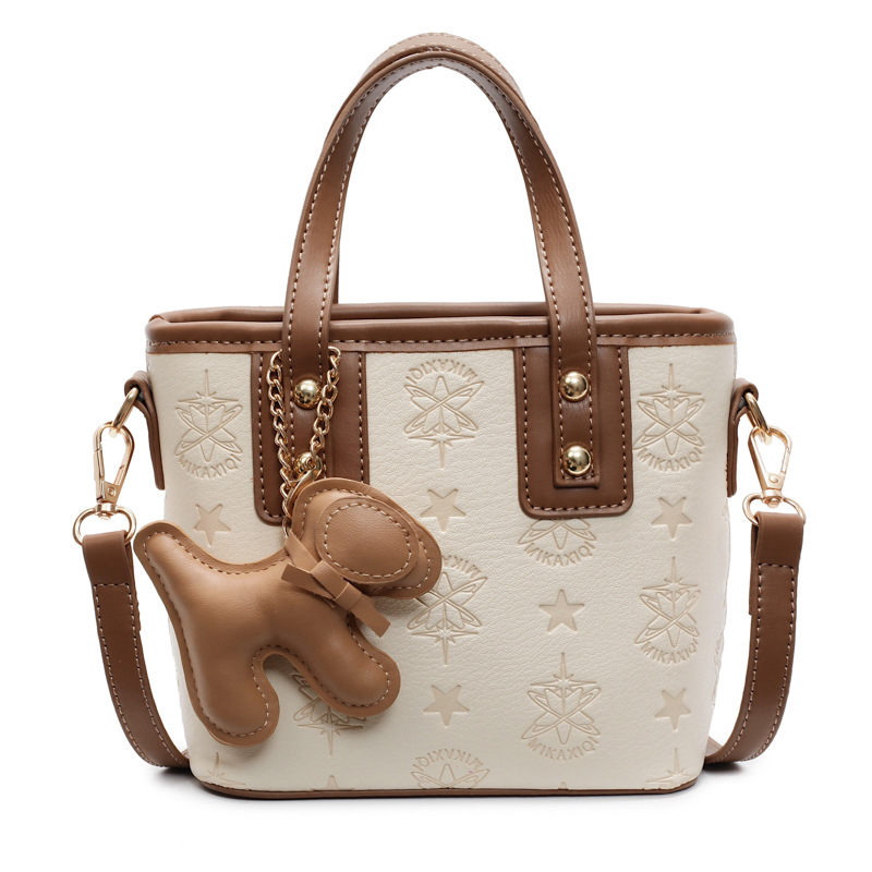 Fashionable and high-end bucket bag 2025 new style simple, casual and versatile shoulder bag, niche design crossbody bag Item Picture