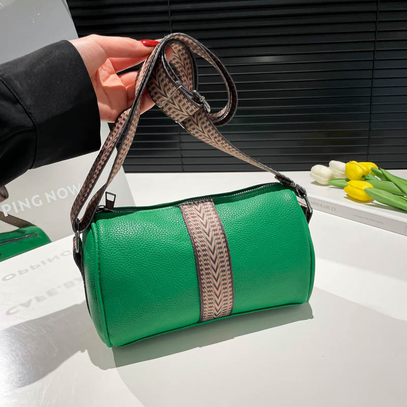 Cross-border retro underarm bag, women's quality single-shoulder pillow bag, light, stylish and simple crossbody women's bag full figure
