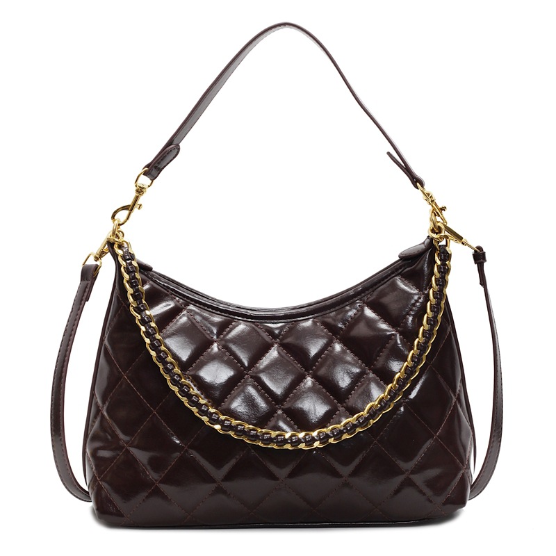 The new trendy and fashionable diamond-shaped chain dumpling bag for women in 2025 is a high-end single-shoulder bag Item Picture
