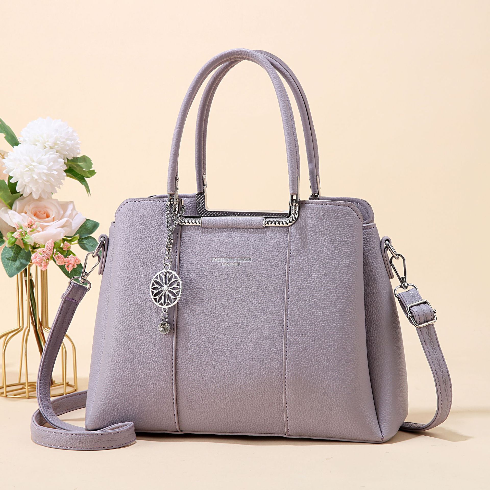 High-end large-capacity single-shoulder bag, crossbody bag, 2025 new fashionable and trendy women's bag, handbag manufacturer wholesale for women full figure