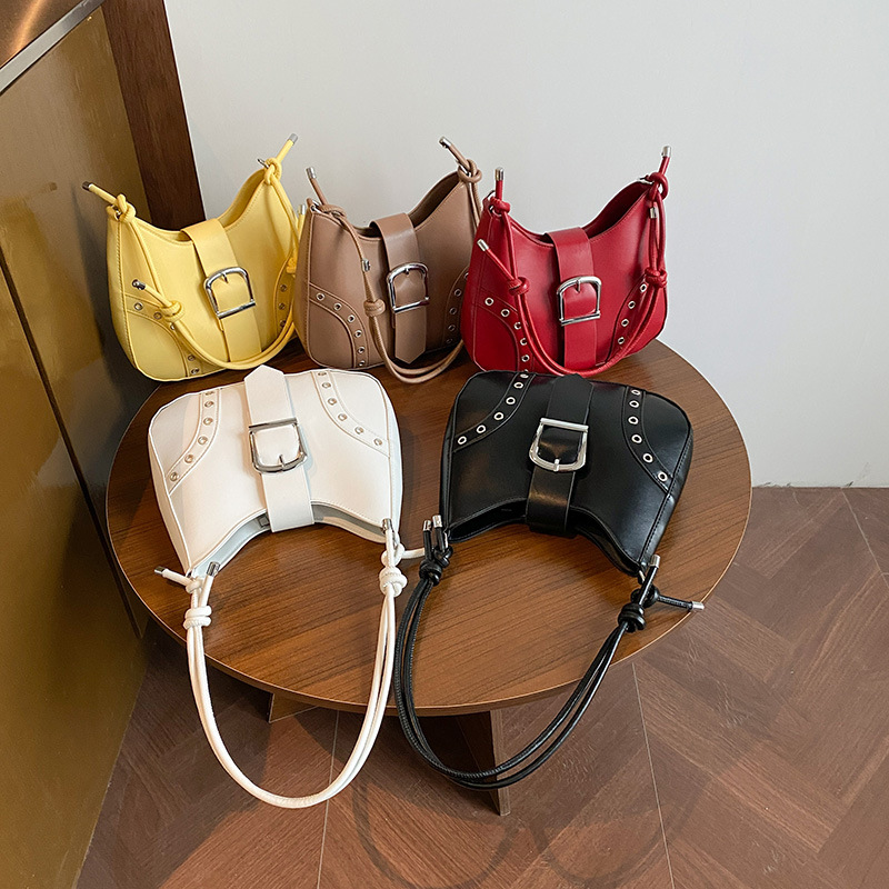 Niche and simple design underarm bag 2025, a fresh and elegant women's bag, casual, fashionable and versatile single-shoulder bag, crossbody bag Application Scenario