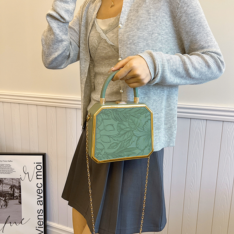 Cross-border stylish bag for women, 2024 new style fashionable and high-quality handbag, crossbody single-shoulder dinner bag, versatile box bag Specification drawing