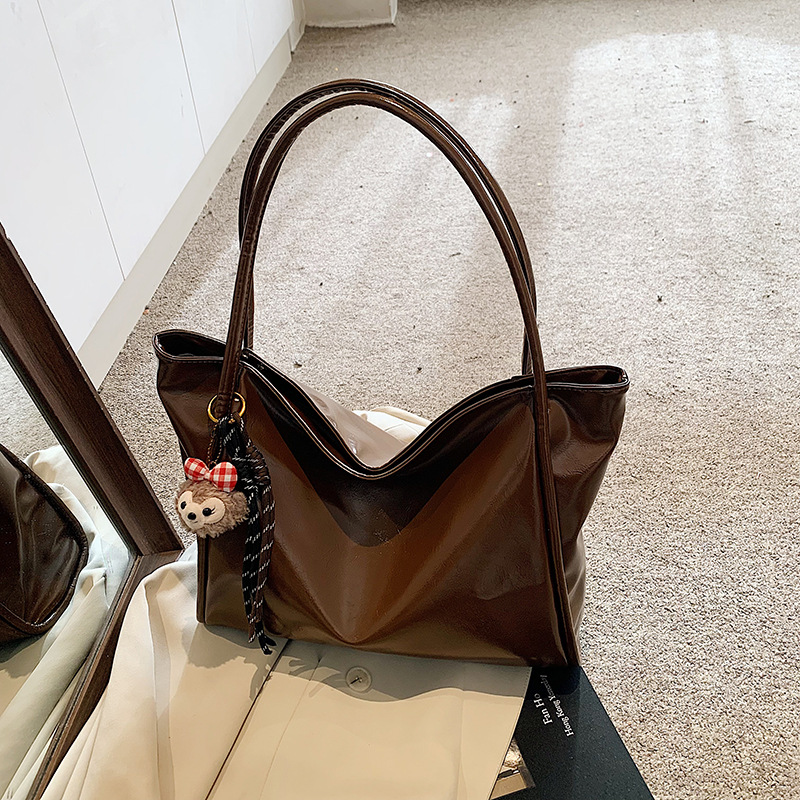 Retro large-capacity soft bag, women's tote bag 2025 new style, high-end, versatile and simple single-shoulder commuting bag details Picture
