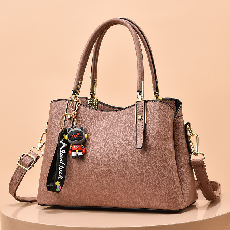 Bag Girl 2022 Winter New ins women's Bag, a personalized handbag, fashionable crossbody, simple single-shoulder bag, trendy for women Application Scenario