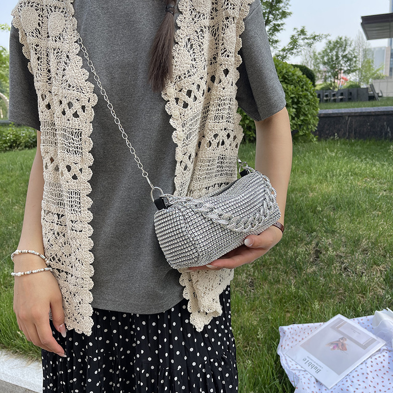 Full Diamond bag for women, Spring/Summer 2024 new ins hot diamond banquet bag, high-quality chain water diamond single-shoulder crossbody bag Specification drawing
