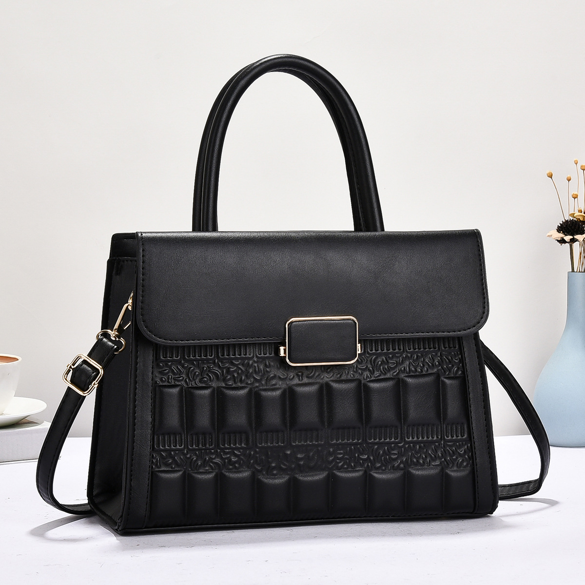 Bags Cross-border 2024 Spring New Personalized and fashionable embossed women's bag, high-quality single-shoulder crossbody handbag full figure