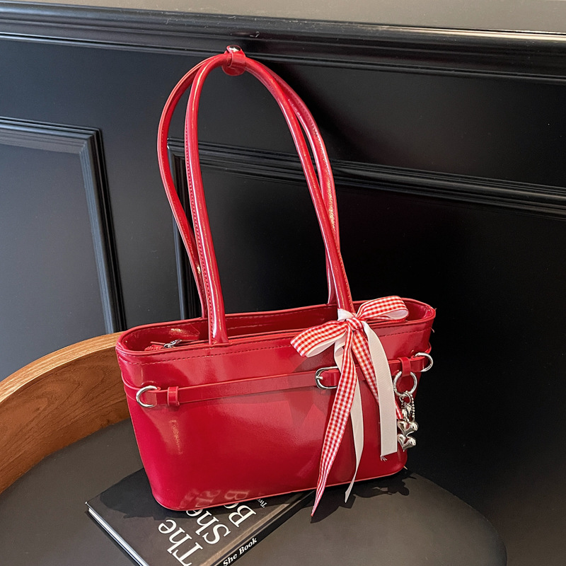 High-end and stylish hand-held bag for women, 2025 new style, trendy and versatile single-shoulder bag for work and commuting, underarm bag details Picture