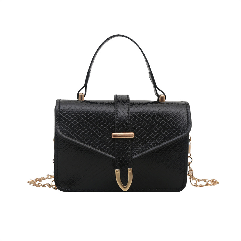 This is a trendy and versatile handbag with a shiny surface and a small square shape. It's a new high-end quality single-shoulder crossbody bag for women in 2025 Item Picture