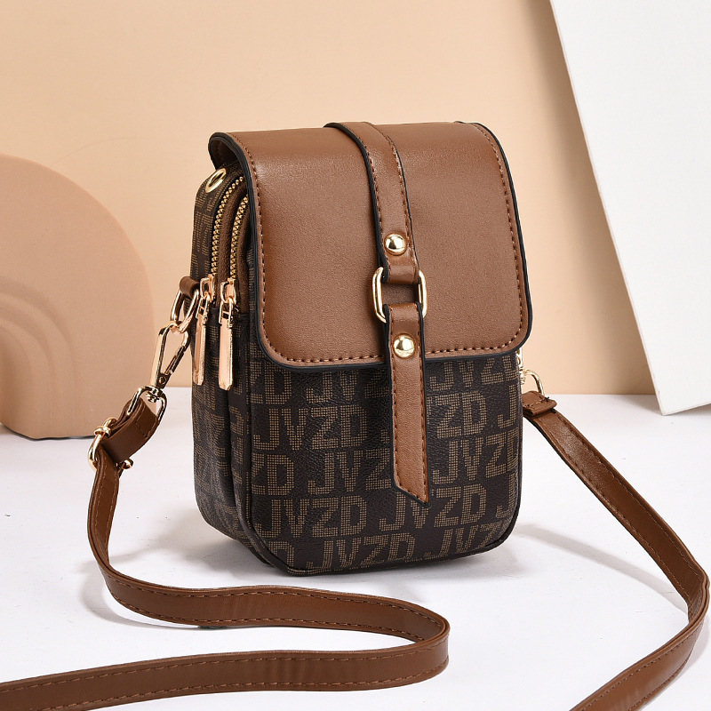 The manufacturer's super popular 2023 new fashionable and casual soft leather phone bag and stylish crossbody single-shoulder bag for summer are available for one-piece consignment full figure
