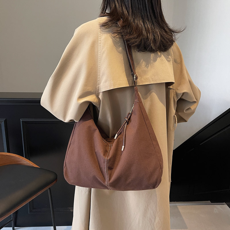 Large-capacity retro bag for women 2024 winter, fresh, casual, fashionable and simple single-shoulder bag, casual tote crossbody bag details Picture