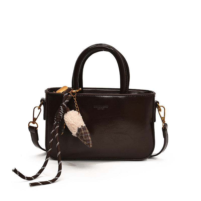 A niche, simple and stylish small crossbody bag for office items, a new 2024 trendy, versatile and casual small bag Item Picture