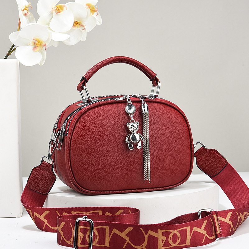 Spring 2024 new arrivals: Small square bags, small round bags, single-shoulder bags, cross-border bestsellers, handbags, crossbody bags, large capacity combinations Application Scenario