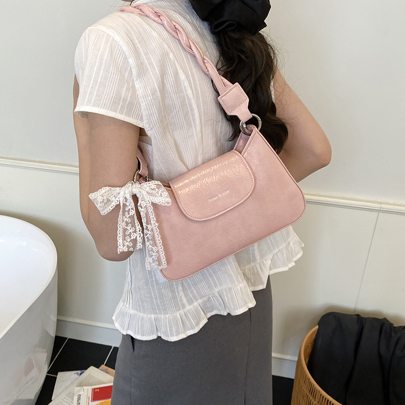 Cross-border super popular underarm bag 2025 New versatile women's bag, fashionable small square bag, Korean-style single-shoulder bag, commuter crossbody bag details Picture