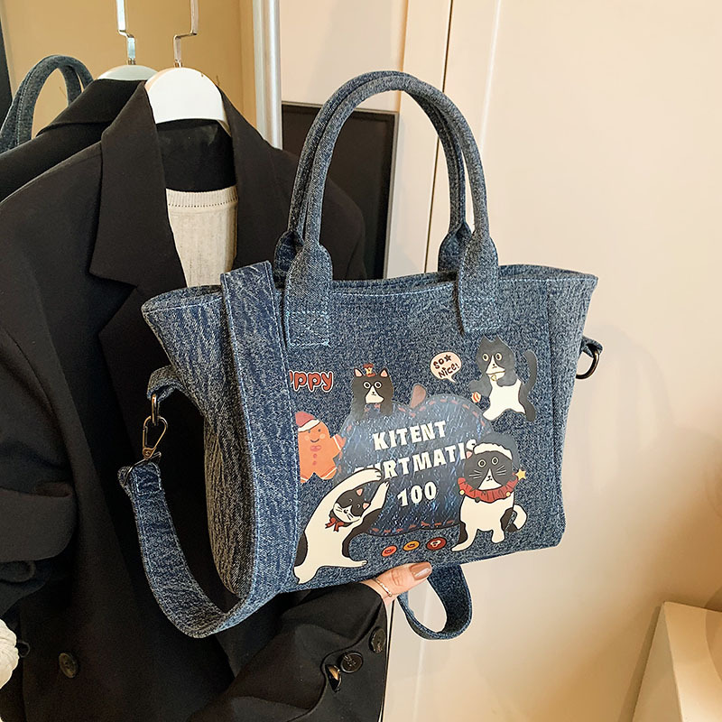 Cartoon denim bag for Girls 2025 New Trendy and fashionable school-style tote bag, casual large-capacity bag details Picture