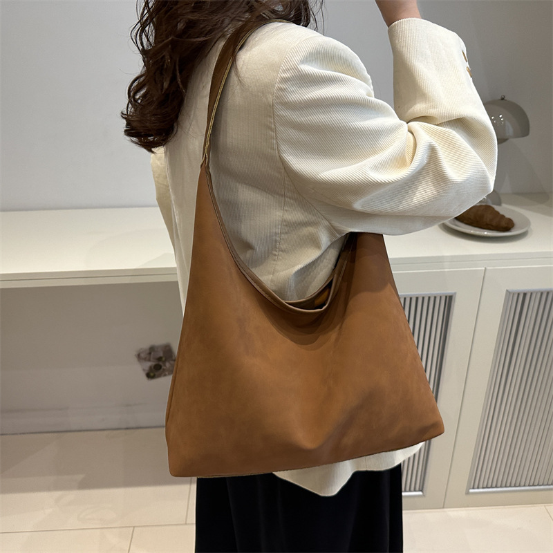Frosted retro bag for women, large capacity 2024 new autumn and winter versatile single-shoulder bag. Bucket bags are popular this year Specification drawing