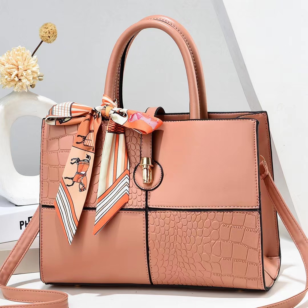 New summer 2024 tote bag with a high-end feel, large-capacity handbag, single-shoulder crossbody bag details Picture