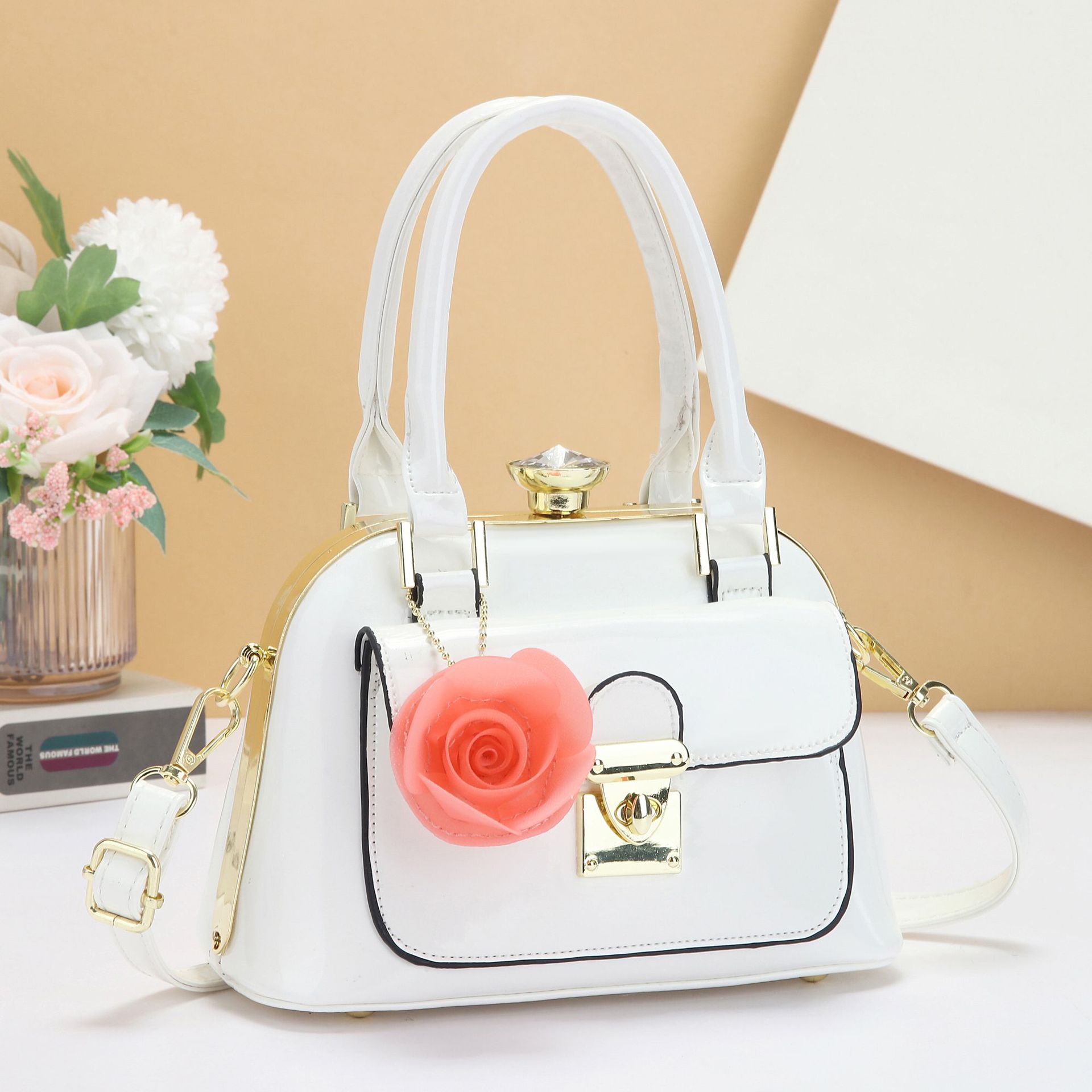 Patent leather women's bag 2025, exquisite noble lady's single-shoulder bag, crossbody bag, new Korean style, versatile and elegant shiny leather handbag Specification drawing