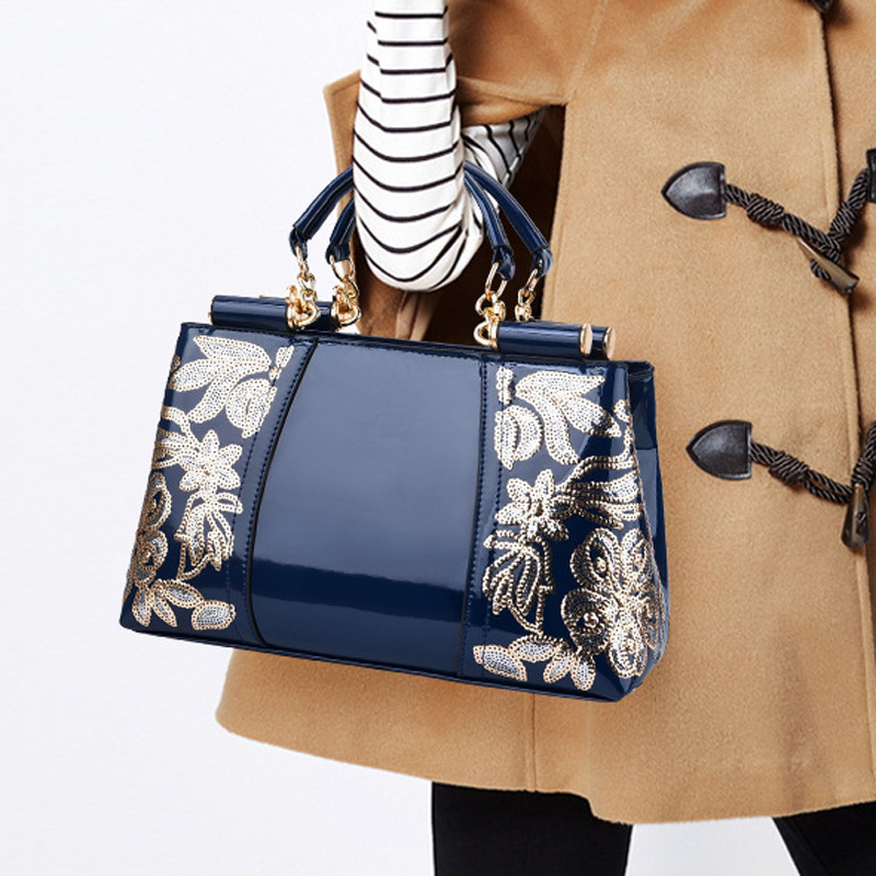 2022 New fashionable patent leather mom bag, European and American shiny leather grand handbag, single-shoulder crossbody bag, trendy Specification drawing