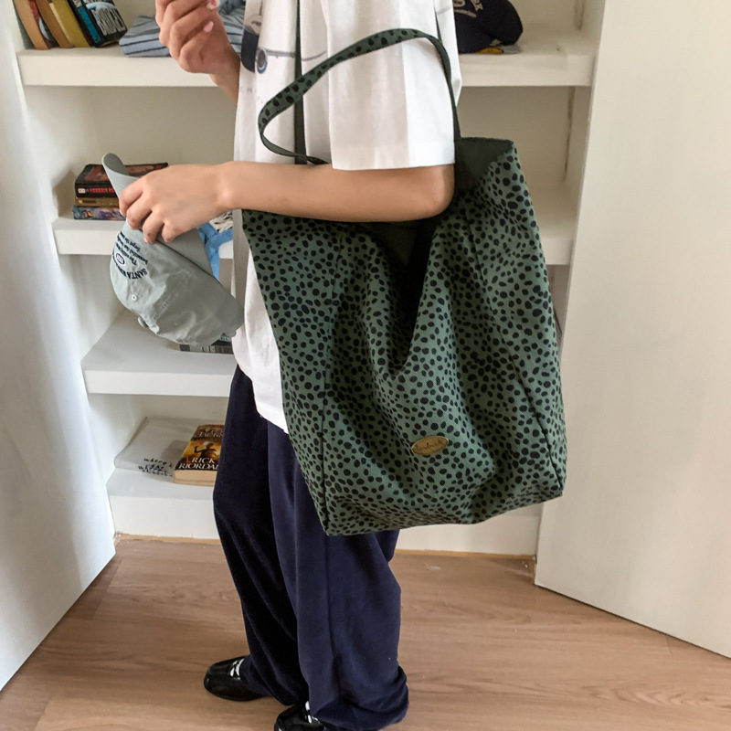 2025 New niche design checkered canvas bag, casual large-capacity double-sided single-shoulder bag, women's commuter bucket bag Specification drawing