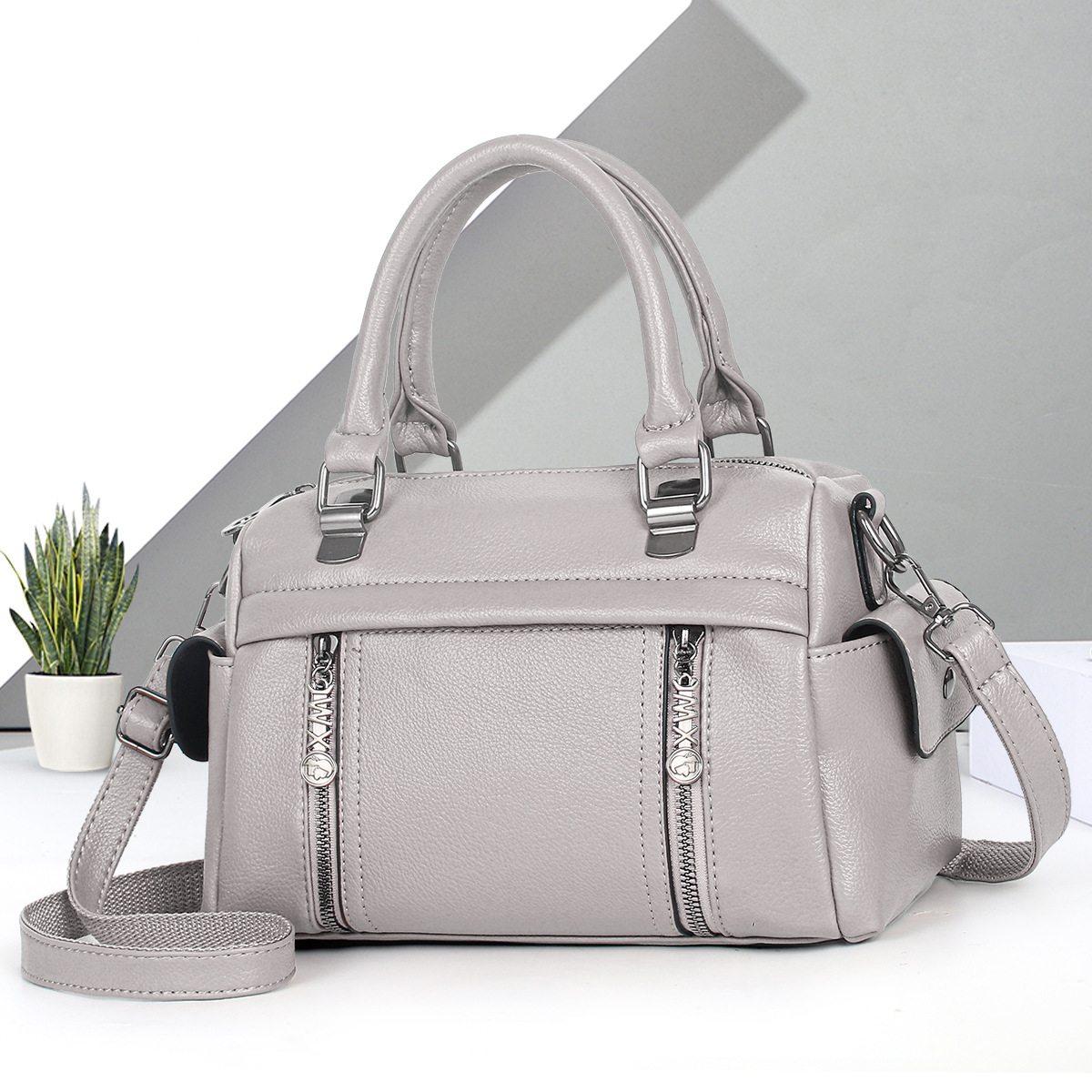 Soft leather, versatile, portable, fashionable new women's 2024 single-shoulder crossbody bag, a best-selling large bag for foreign trade Specification drawing