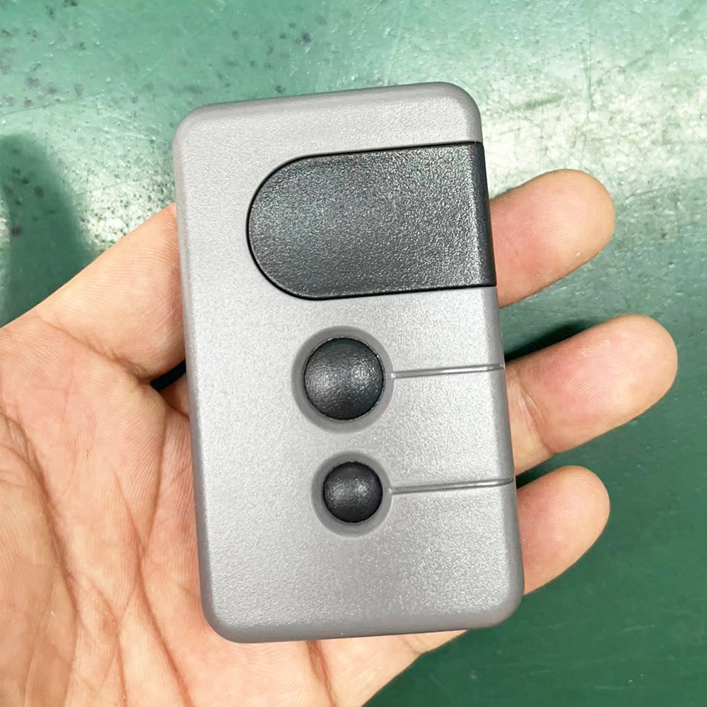 The new 3-button wireless remote control is suitable for the liftste model at 371LM-315mhz in black Specification drawing